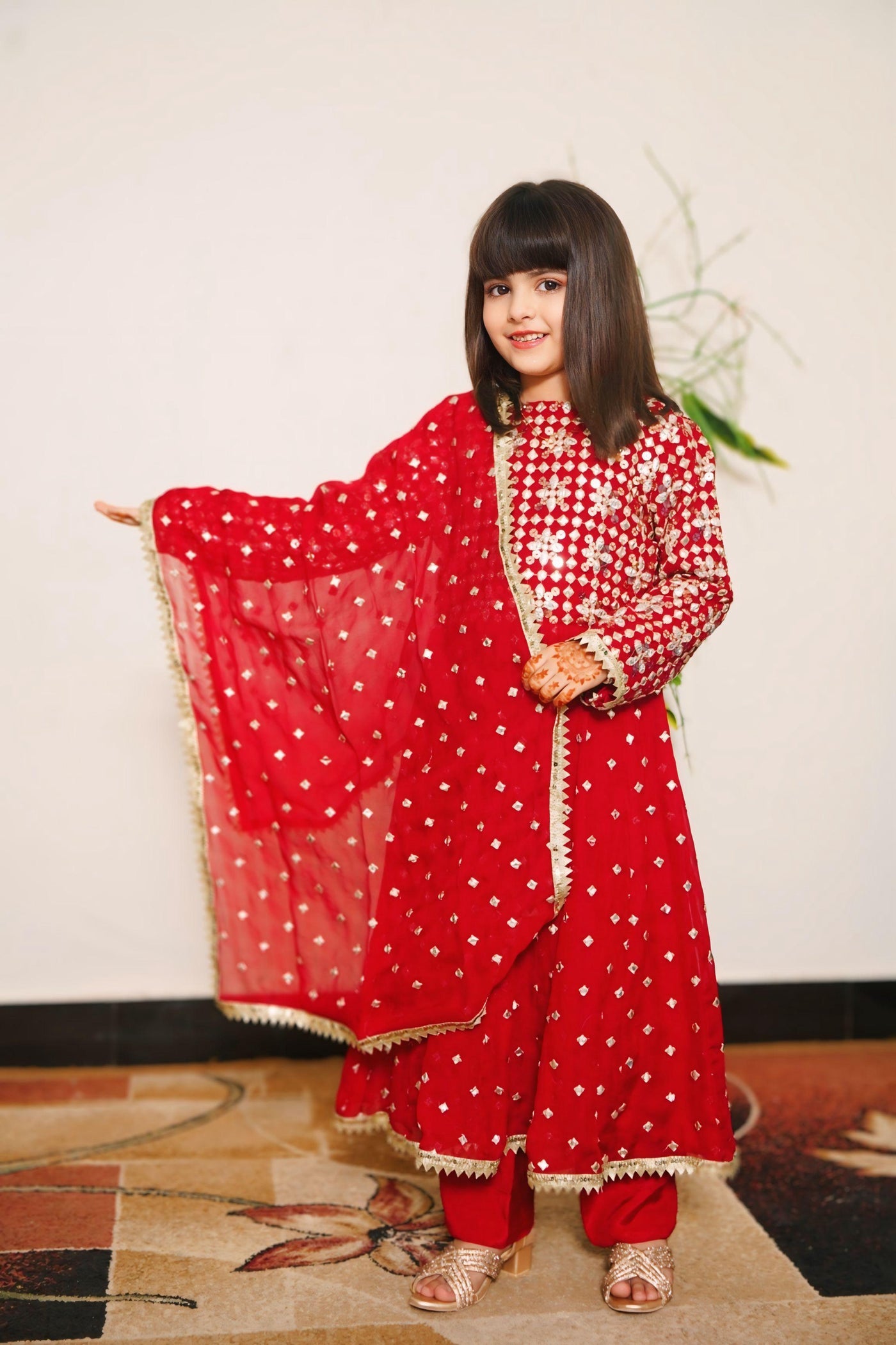 Little Princess in Red ( File work on Shafon )